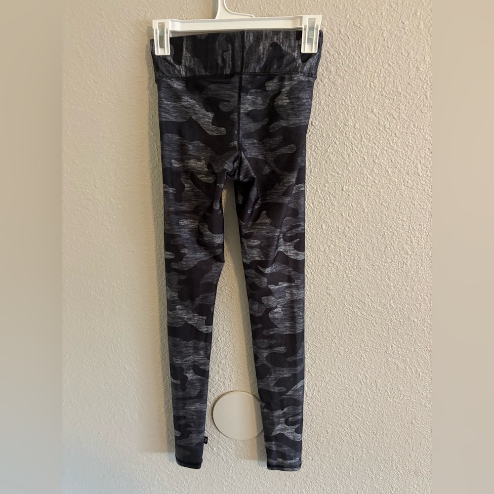 Terez Camouflage Leggings - Black and Gray - Picture 3 of 4